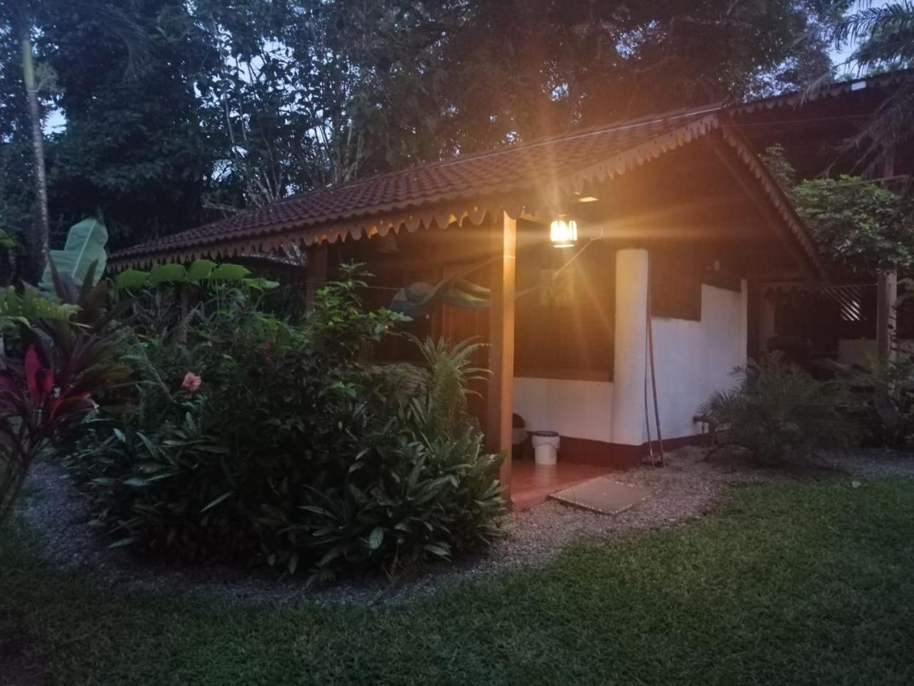 Chalet Y Cabinas Hibiscus Кауита Экстерьер фото